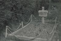 Grave pictured in 1951